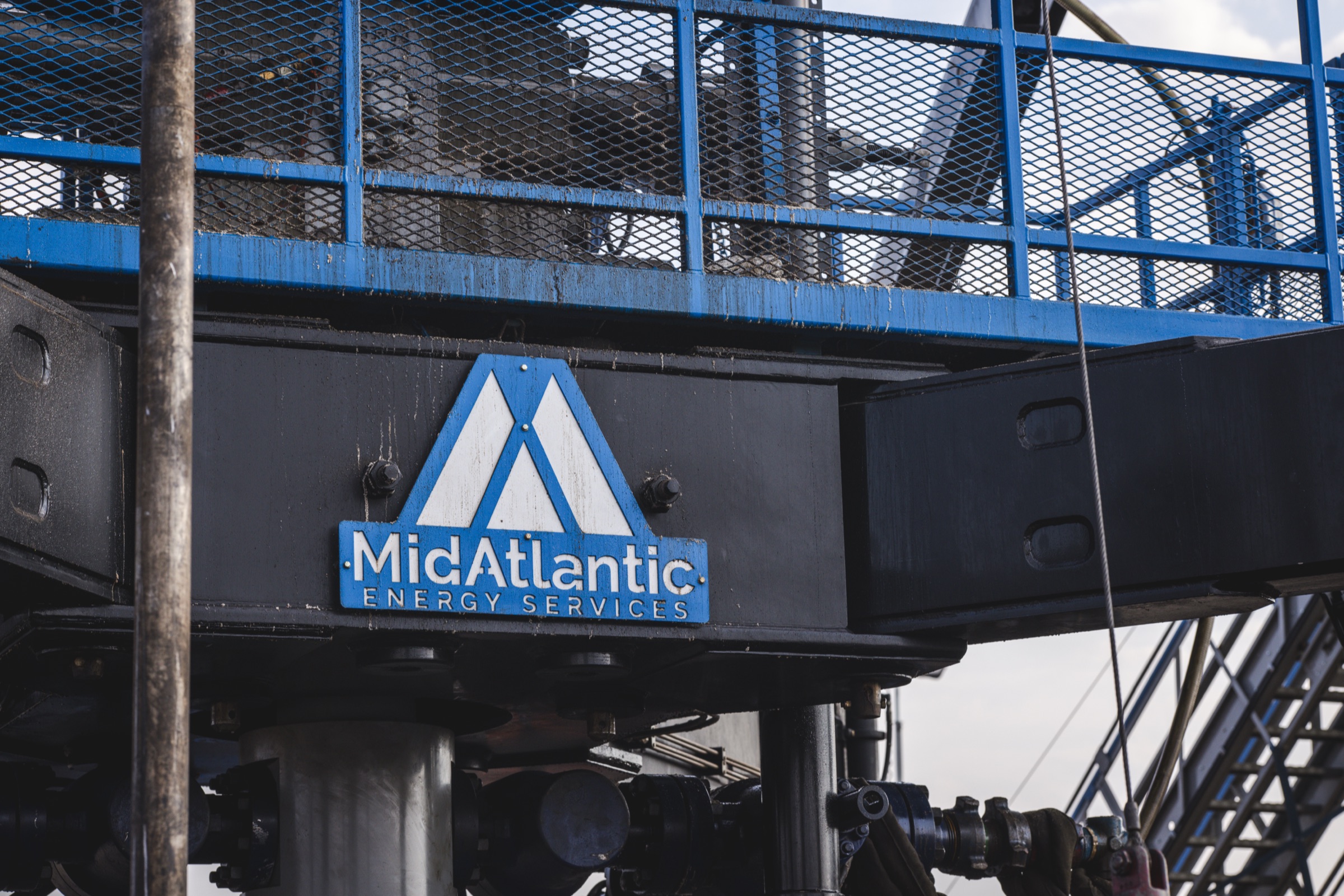 MidAtlantic logo on a snubbing unit